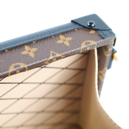 Louis Vuitton Petite Malle Monogram - photo 6