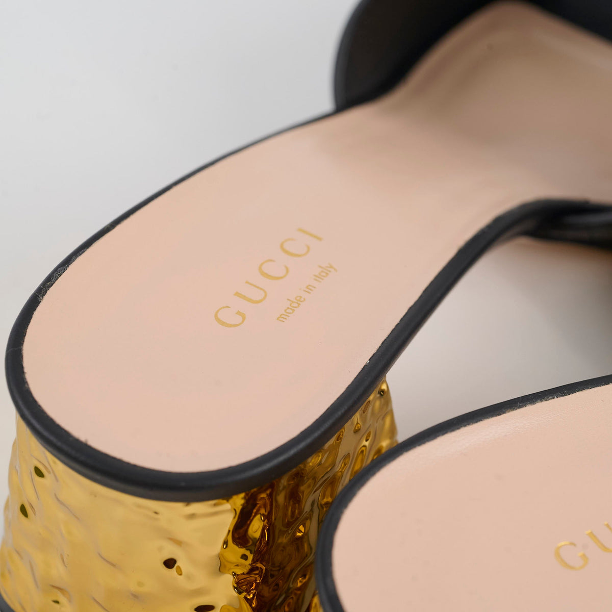 Gucci Interlocking G Leather Sandals Black size 39 - photo 6