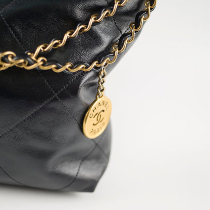 Chanel 22 Small Handbag Black - photo 8