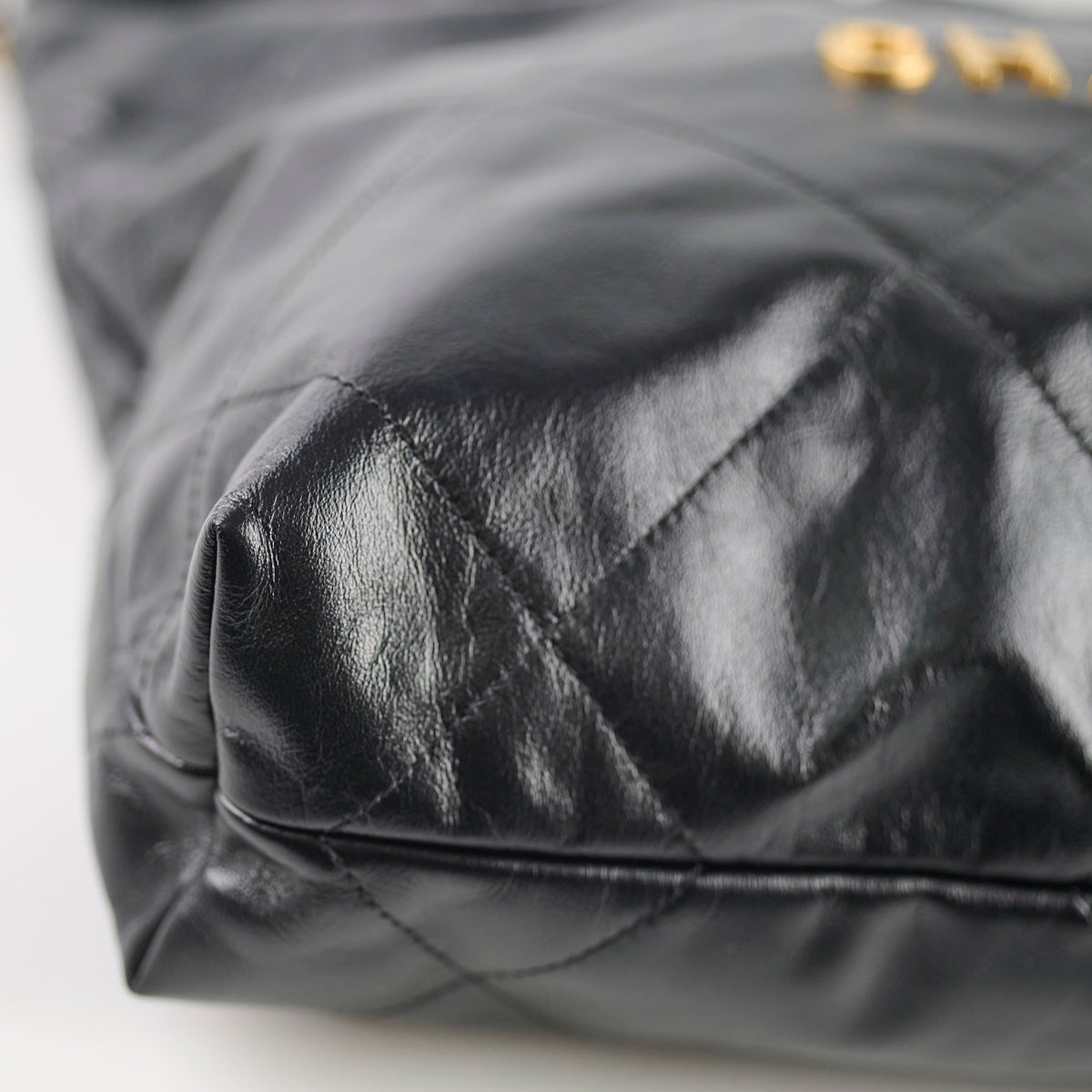 Chanel 22 Small Handbag Black - photo 17