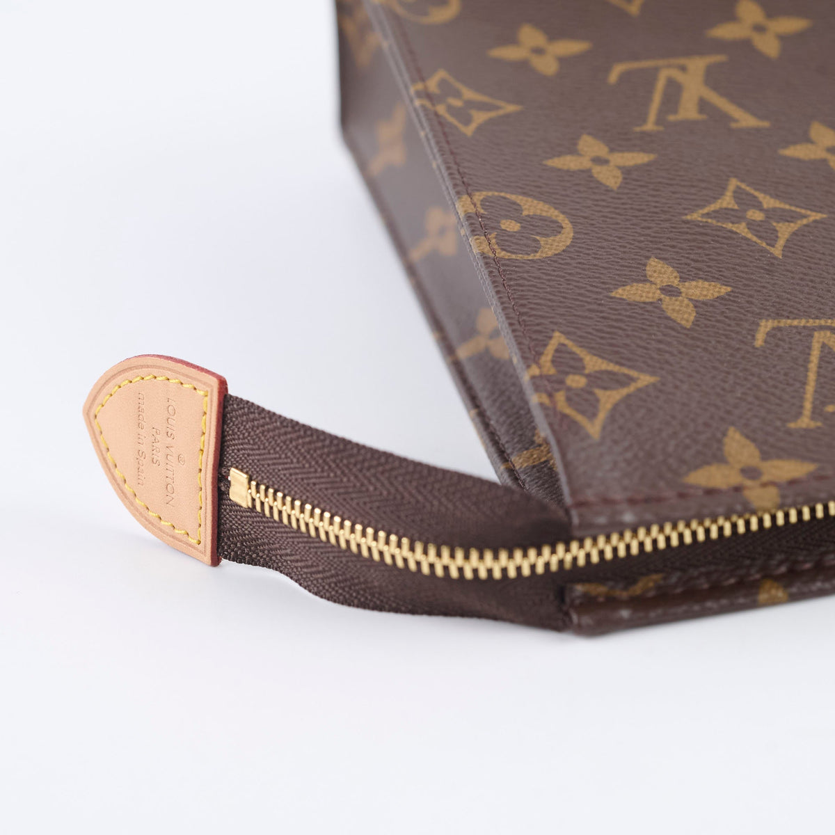 Louis Vuitton Toiletry Set 26, 19, 15 Monogram - photo 10