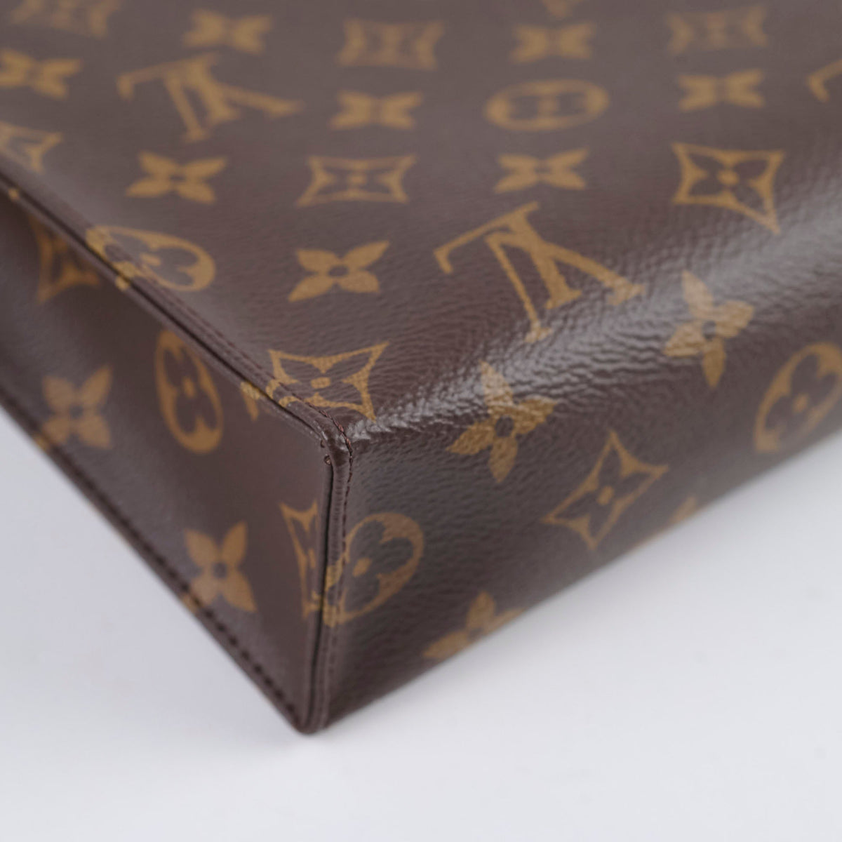 Louis Vuitton Toiletry Set 26, 19, 15 Monogram - photo 11
