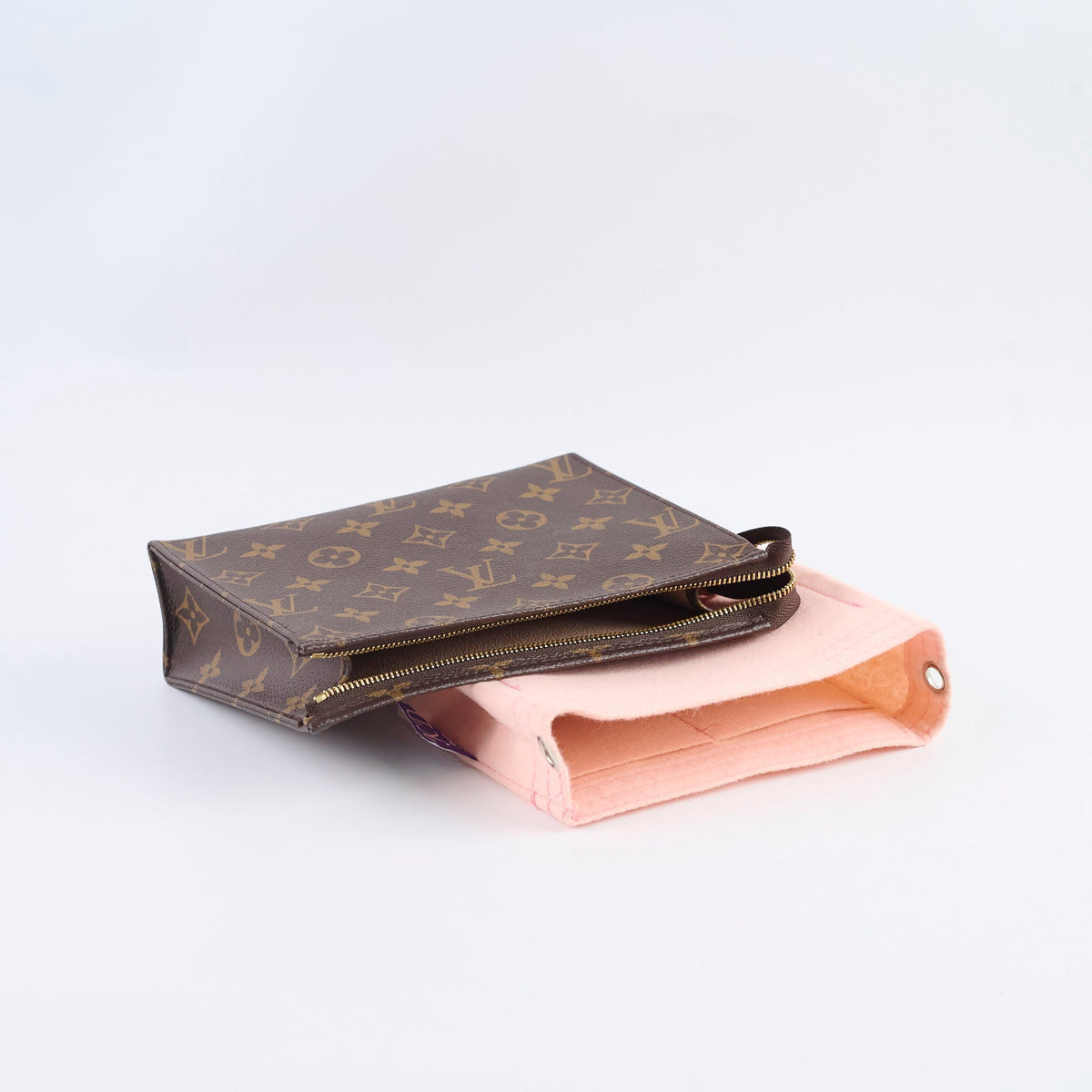 Louis Vuitton Toiletry Set 26, 19, 15 Monogram - photo 3