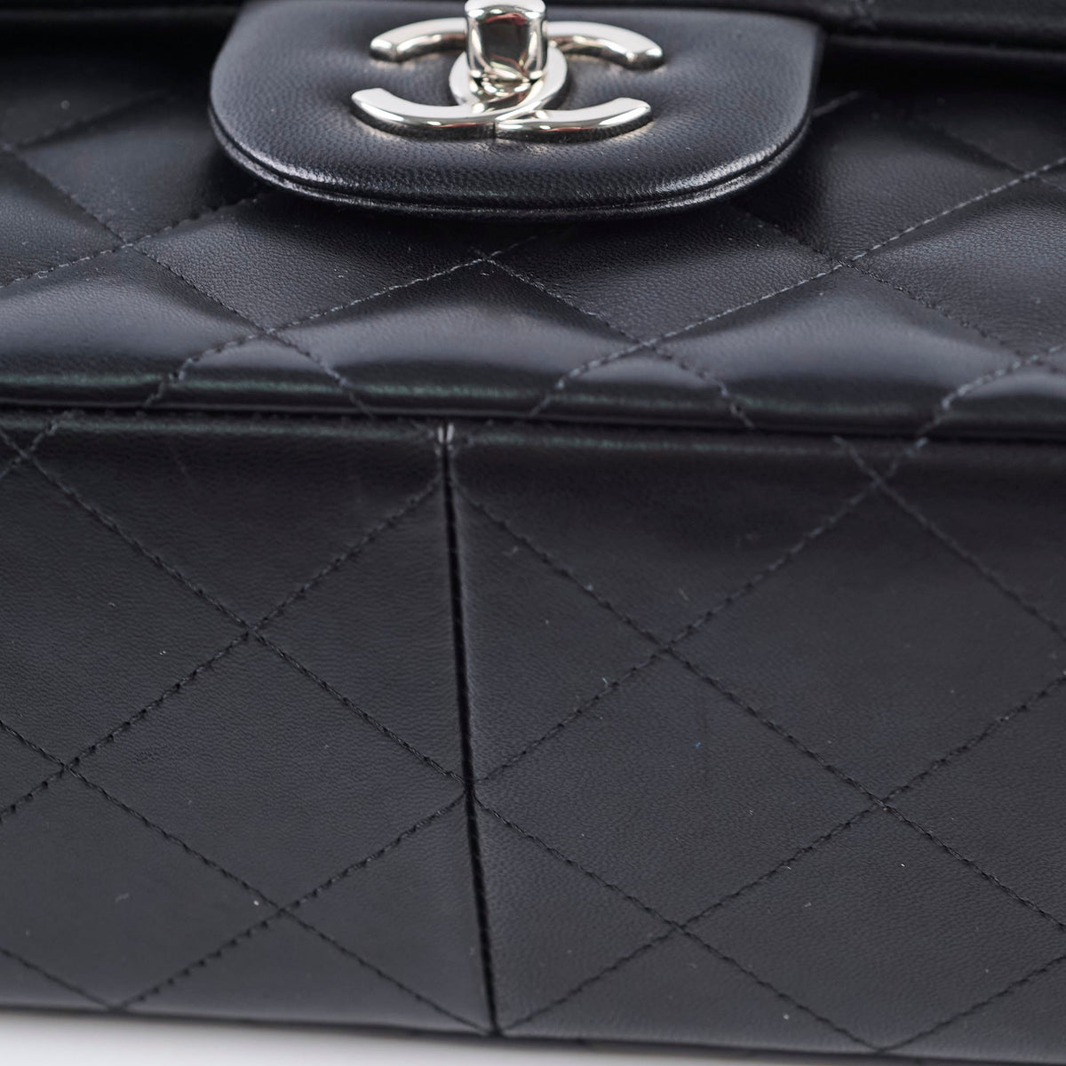 Chanel Lambskin Jumbo Classic Double Flap Black - photo 18
