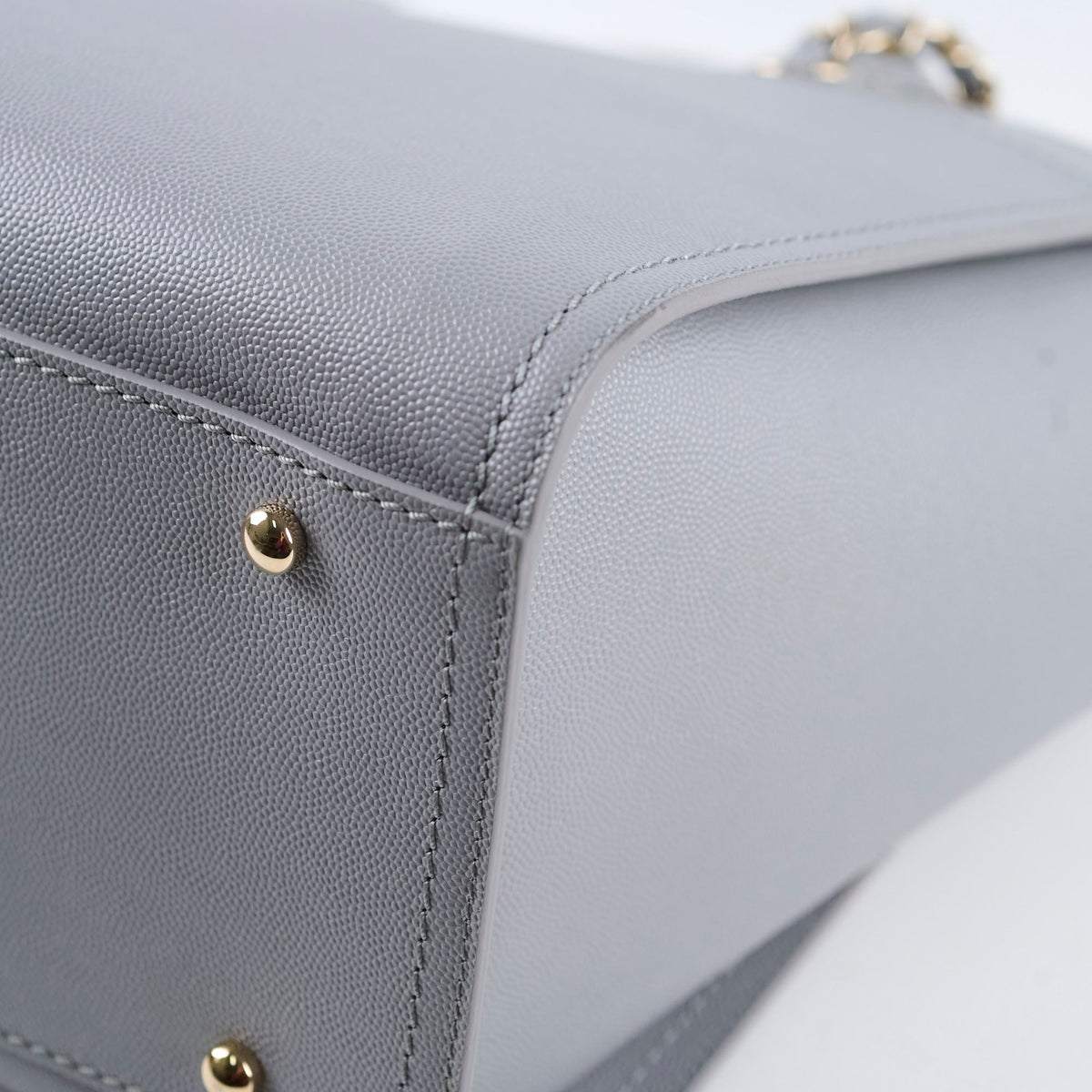 Chanel Medium Deauville Light Grey - photo 15