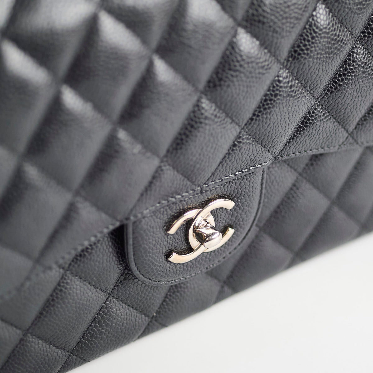 Chanel Jumbo Double Flap Caviar Black - photo 15