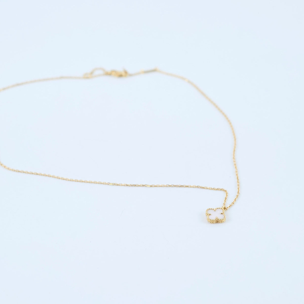Van Cleef & Arpels Sweet Alhambra Mother of Pearl MOP Necklace Yellow Gold - photo 7