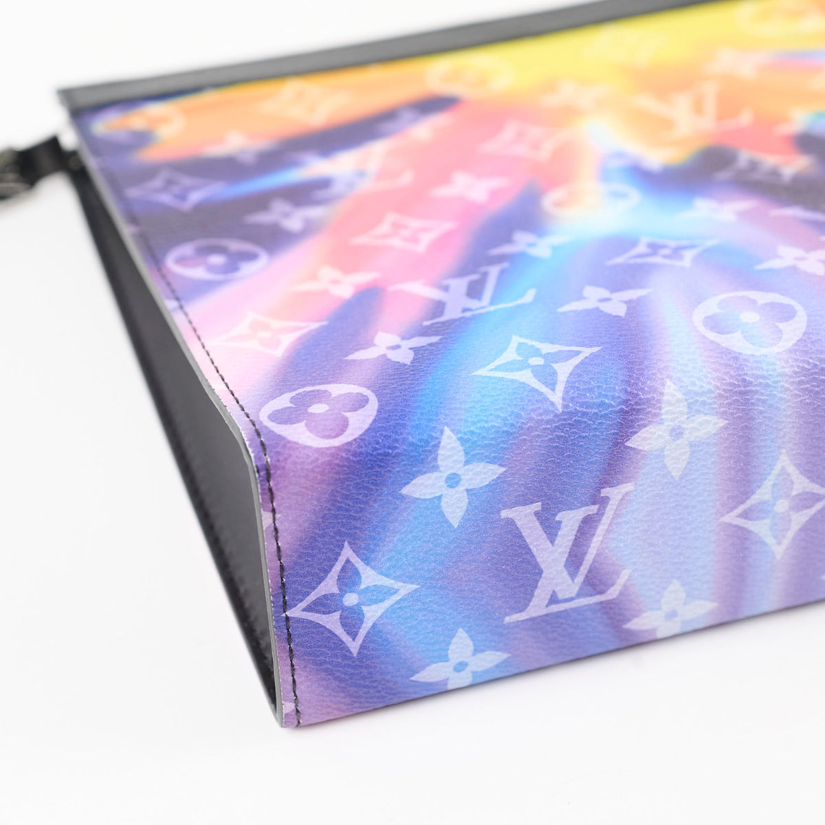 Louis Vuitton Voyage Sunset Pouch - photo 8
