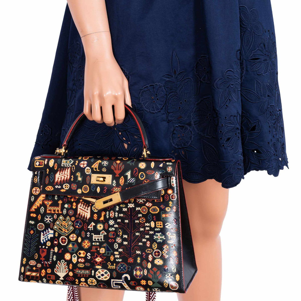Vintage Hermes Kelly 28 Sellier Black Box Painted "Qashqai" Design with Gold Hardware - image 14