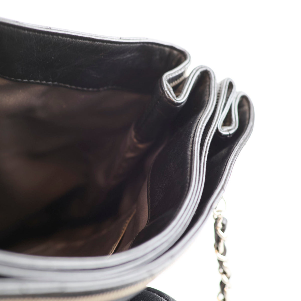 Chanel 2.55 Reissue East West Tote Black - photo 12