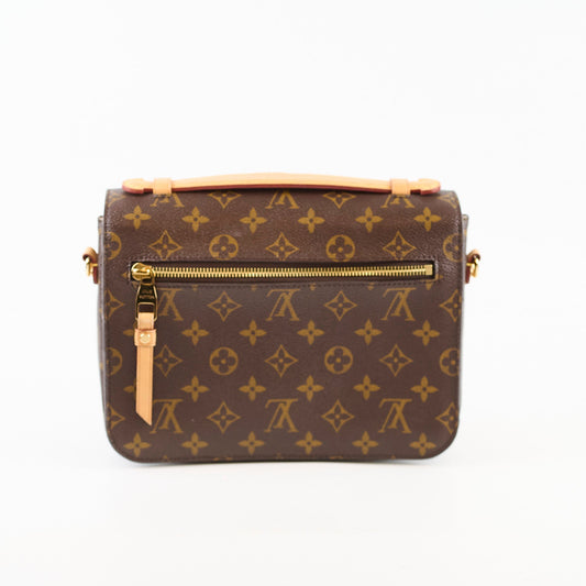Louis Vuitton Pochette Metis Monogram - photo 2