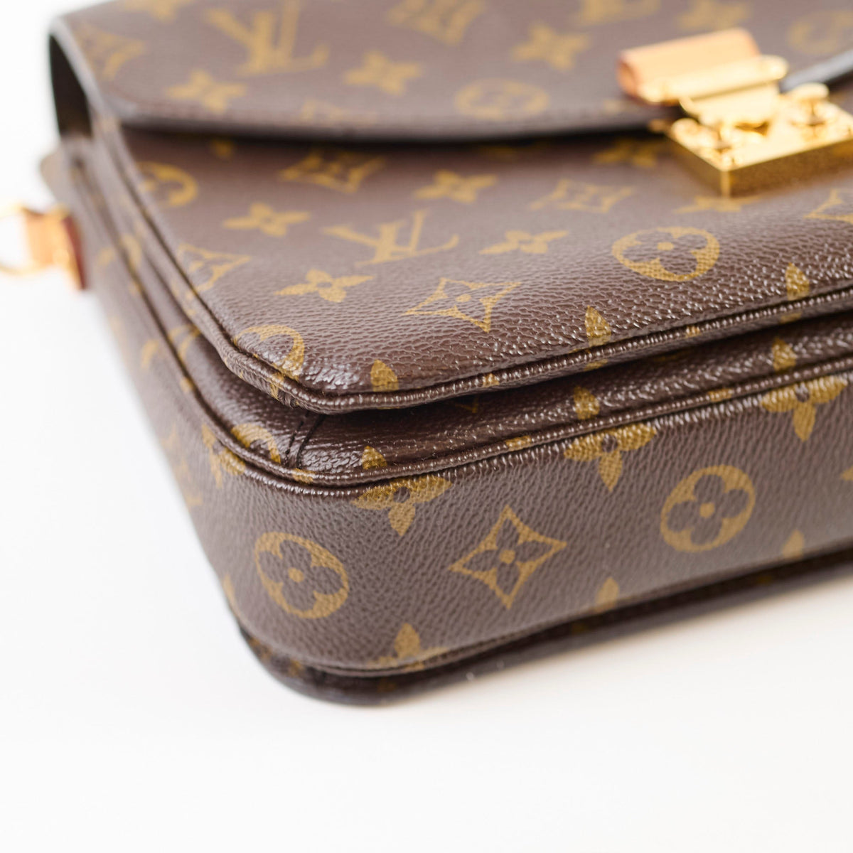 Louis Vuitton Pochette Metis Monogram - photo 8