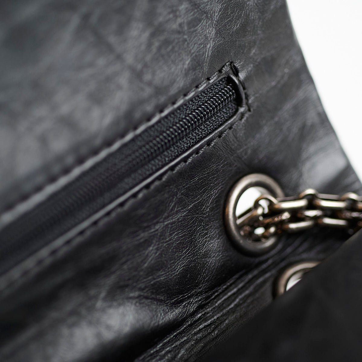 Chanel 226 Reissue Black 15 Series - photo 9