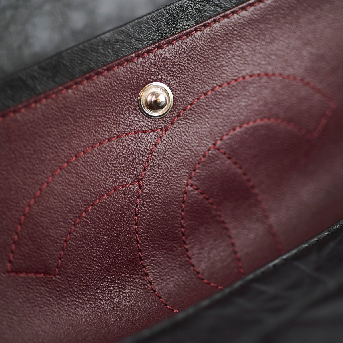 Chanel 226 Reissue Black 15 Series - photo 10