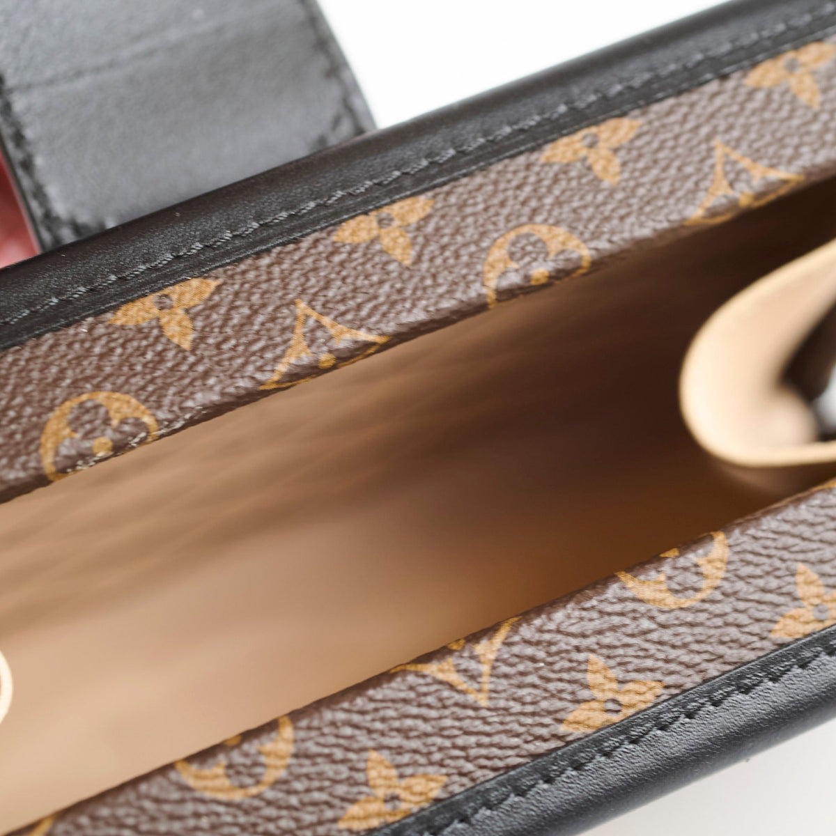 Louis Vuitton Petit Malle Monogram - photo 5