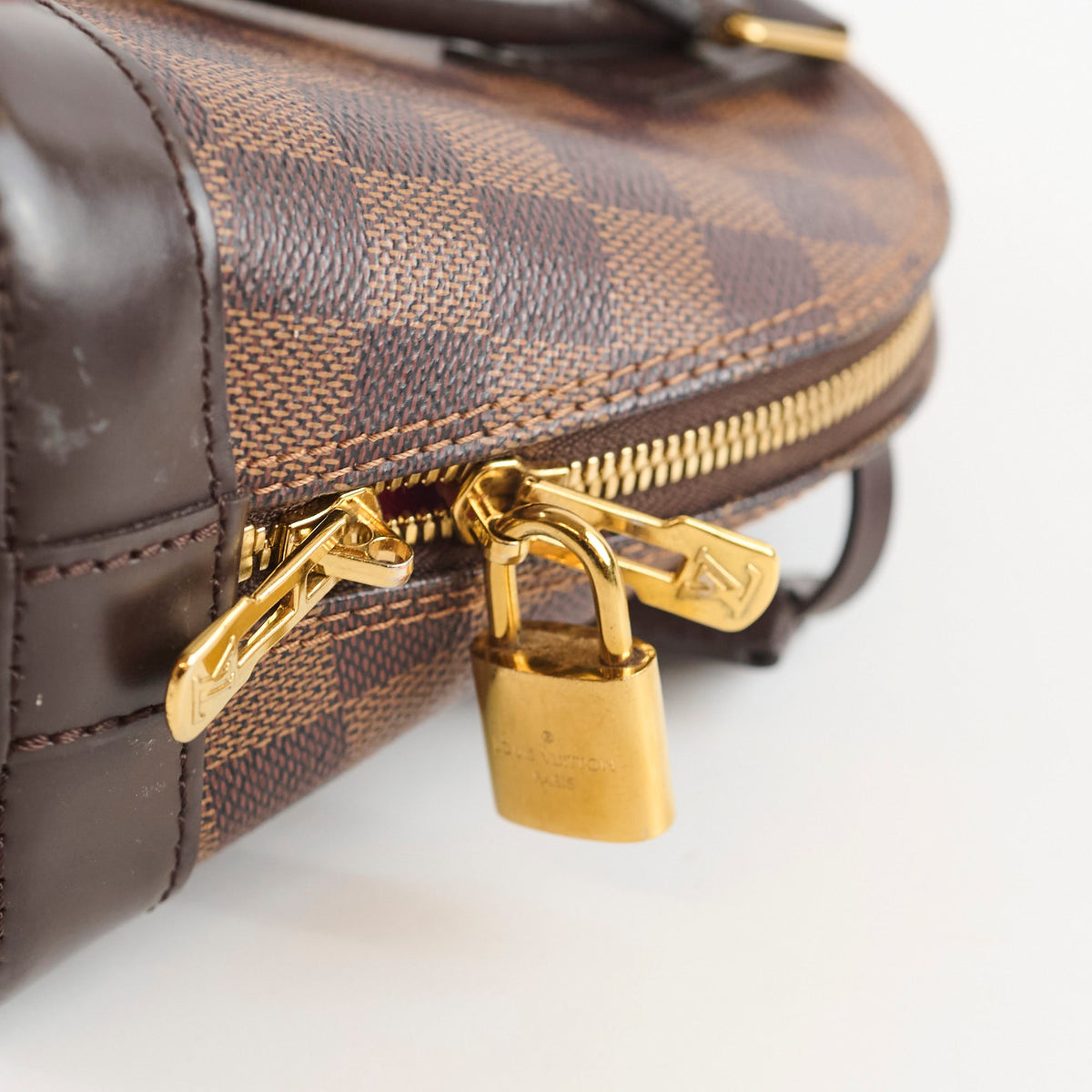 Louis Vuitton Alma BB Damier Ebene - photo 5