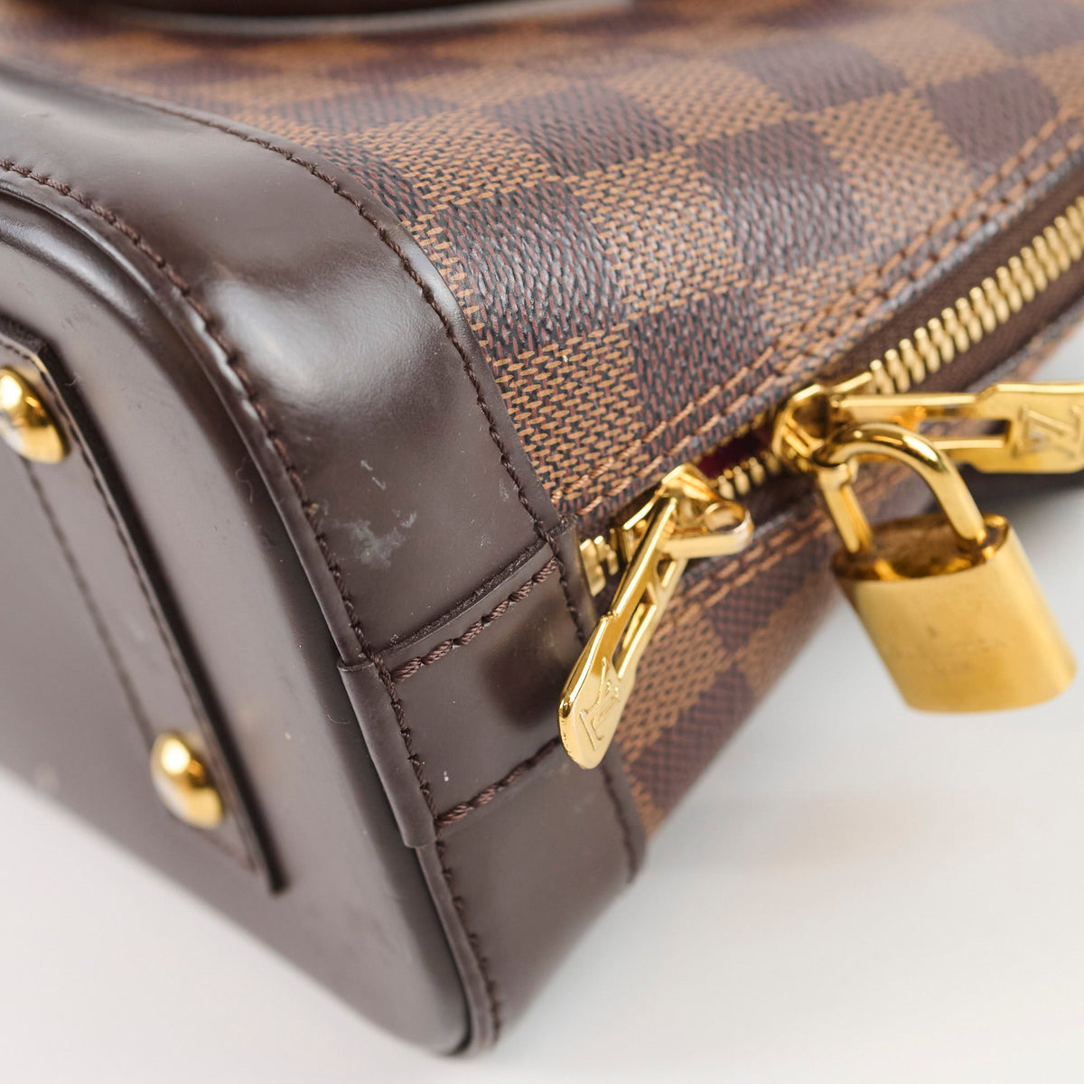 Louis Vuitton Alma BB Damier Ebene - photo 6