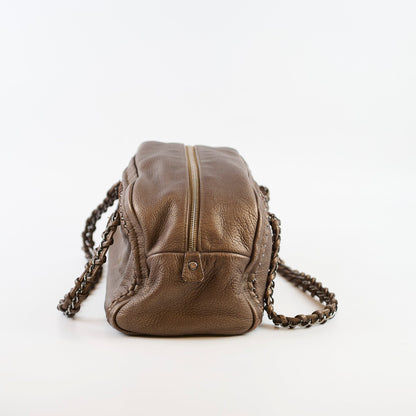 Chanel Chain Luxe Ligne Bowler Bag Grained Metallic Calfskin Bronze - photo 3