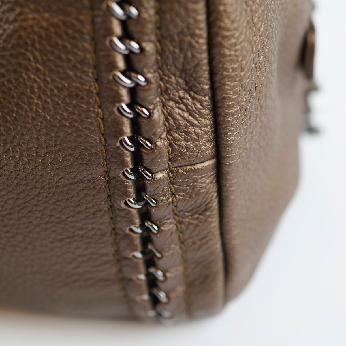 Chanel Chain Luxe Ligne Bowler Bag Grained Metallic Calfskin Bronze - photo 12