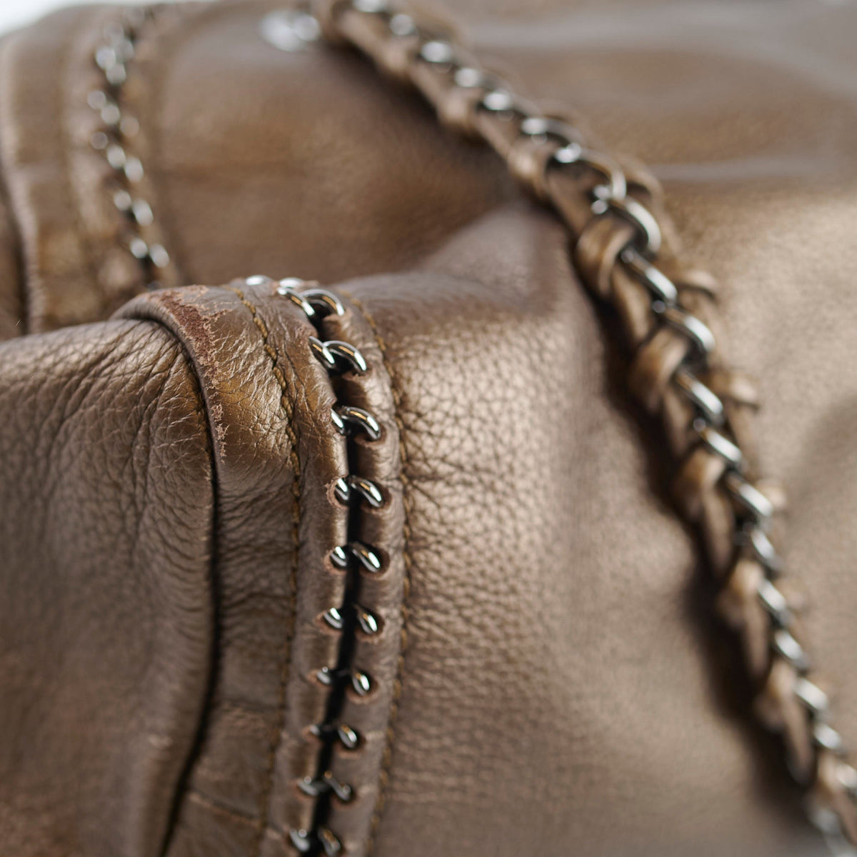 Chanel Chain Luxe Ligne Bowler Bag Grained Metallic Calfskin Bronze - photo 10