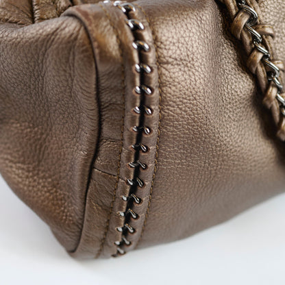Chanel Chain Luxe Ligne Bowler Bag Grained Metallic Calfskin Bronze - photo 9