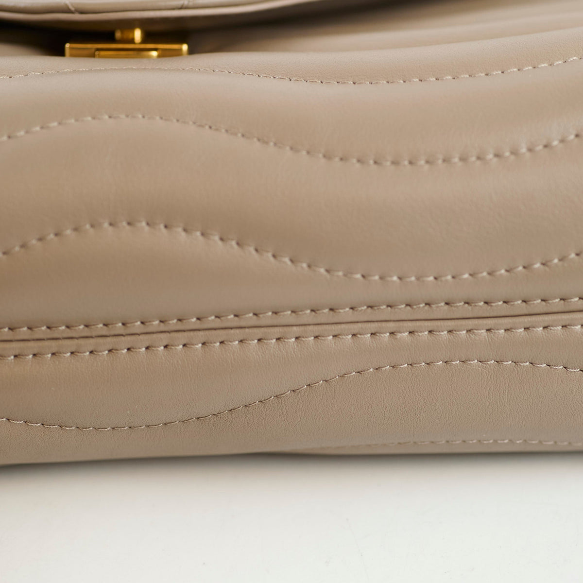 Louis Vuitton Medium New Wave Beige - photo 11