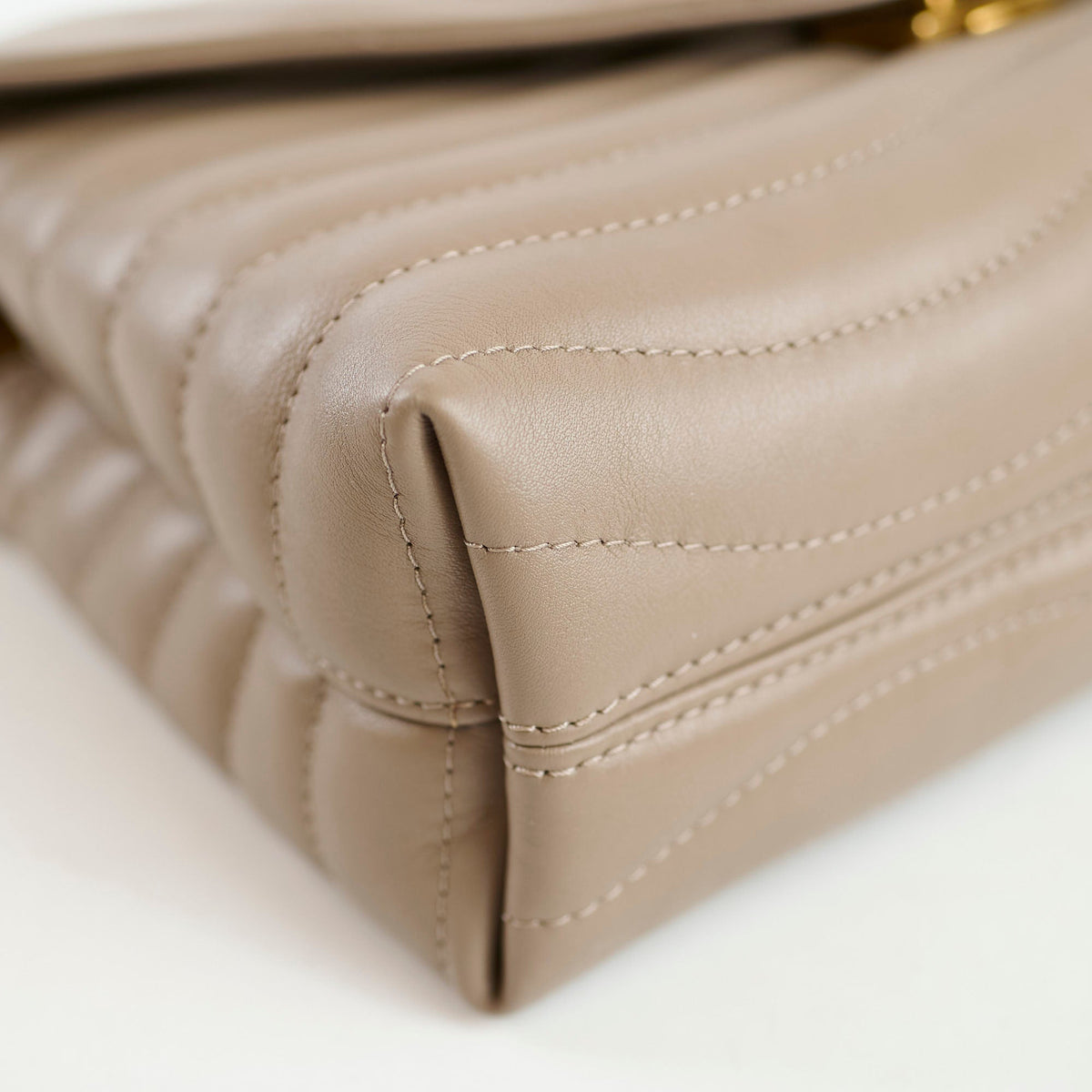 Louis Vuitton Medium New Wave Beige - photo 10