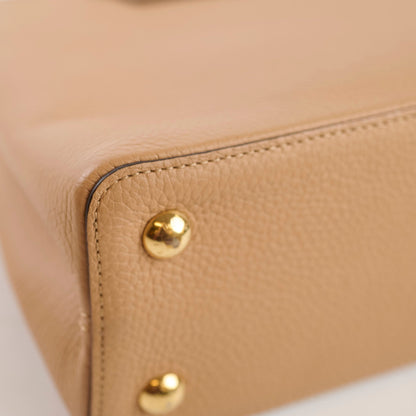 Louis Vuitton Capucines MM Beige Tan 2022 - photo 8