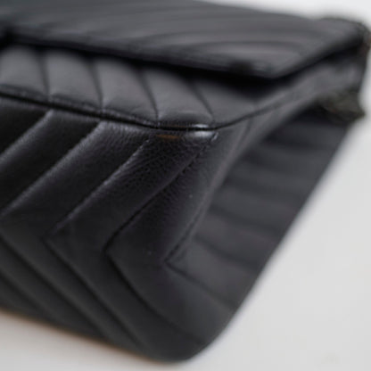 Chanel Reissue 226 Black BHW 24 Series - photo 15