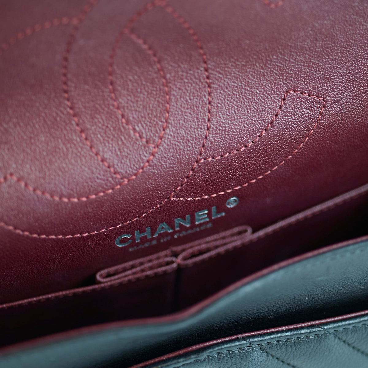 Chanel Reissue 226 Black BHW 24 Series - photo 12