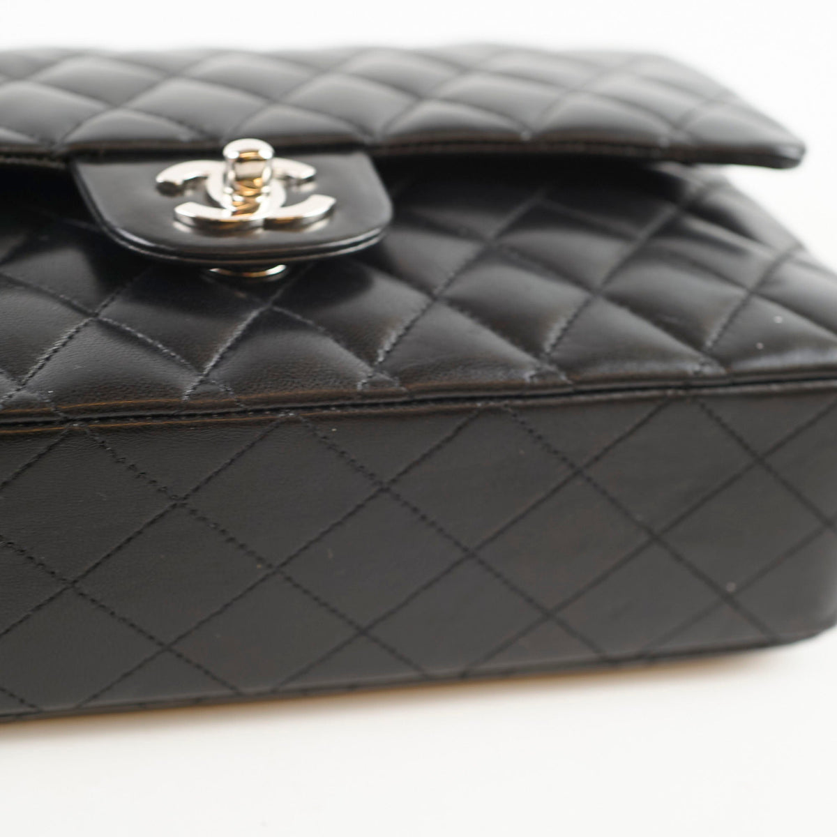 Chanel Classic Flap Medium Lambskin Black 12 Series - photo 15