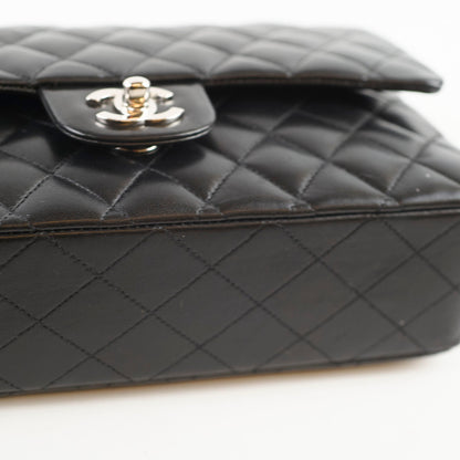 Chanel Classic Flap Medium Lambskin Black 12 Series - photo 15
