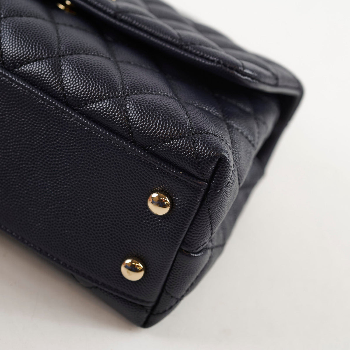 Chanel Small Coco Handle Caviar Navy - photo 13