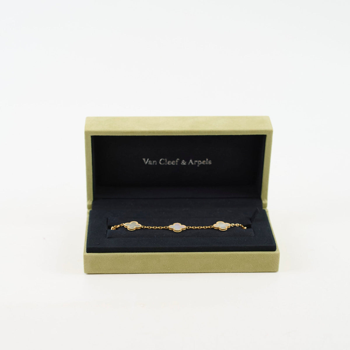 Van Cleef and Arpels 5 Motif MOP Bracelet - photo 2