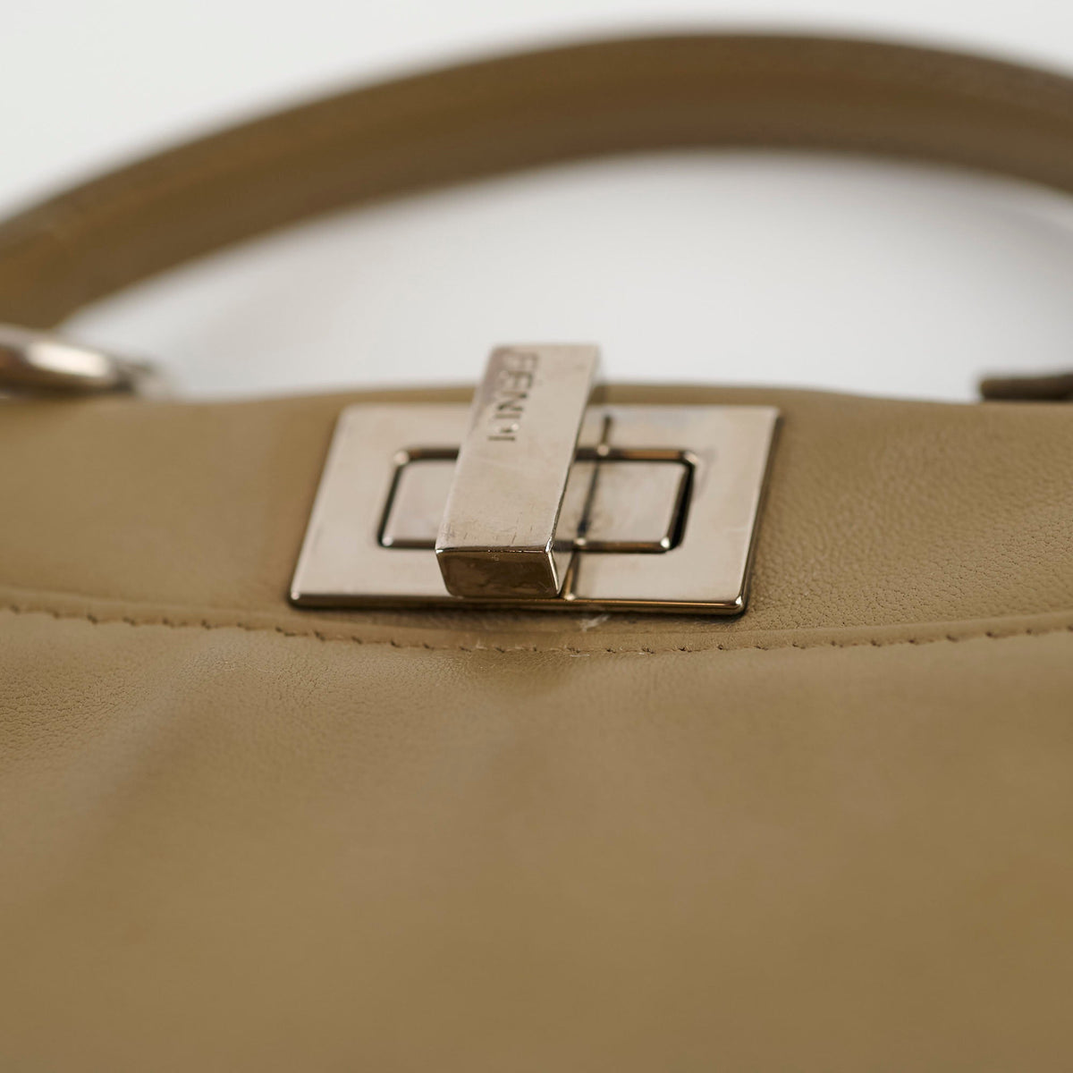 Fendi Peekaboo Mini Beige - photo 5