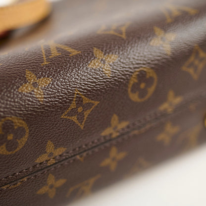 Louis Vuitton Cluny BB Monogram - photo 17
