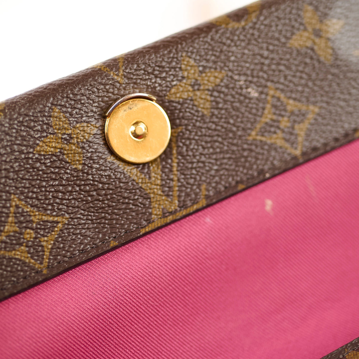 Louis Vuitton Cluny BB Monogram - photo 10