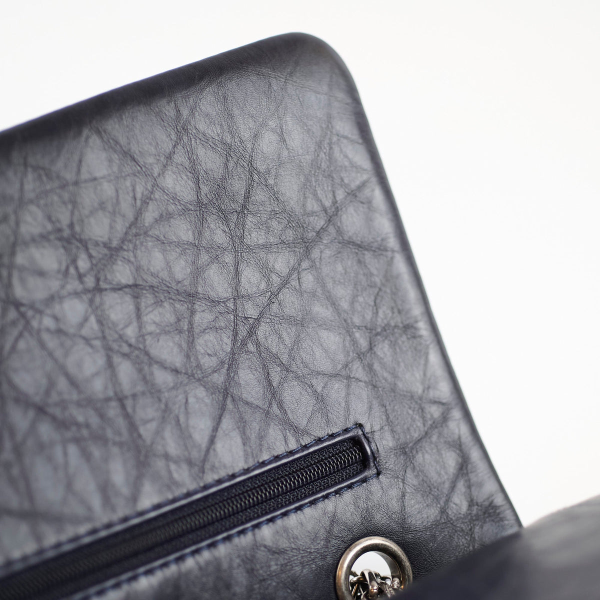Chanel Large Reissue 227 Aged Calfskin Navy - photo 6