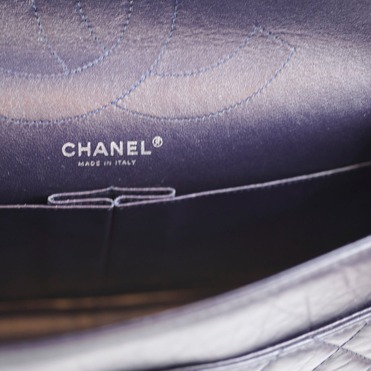 Chanel Large Reissue 227 Aged Calfskin Navy - photo 11