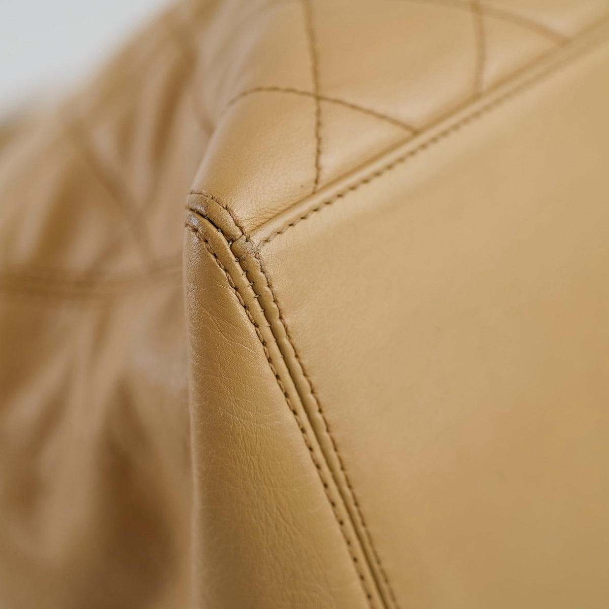 Chanel Beige Quilted Tote Bag - photo 9