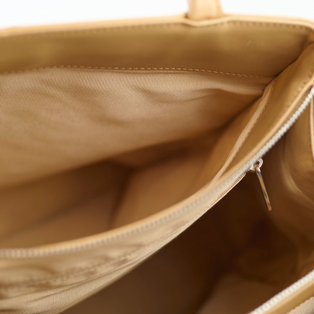Chanel Beige Quilted Tote Bag - photo 8