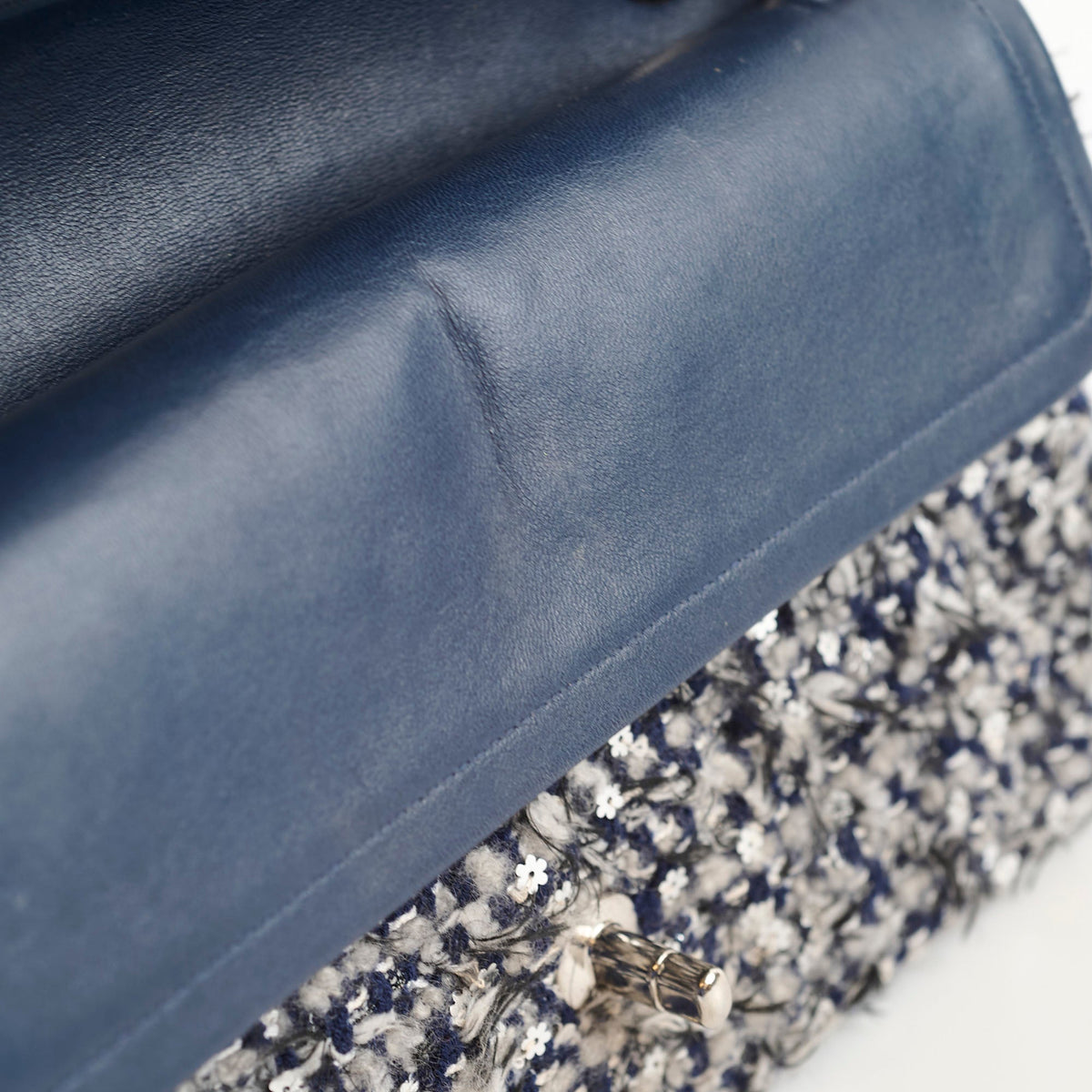 Chanel Medium Flower Sequined Tweed Flap Navy/Grey - photo 14