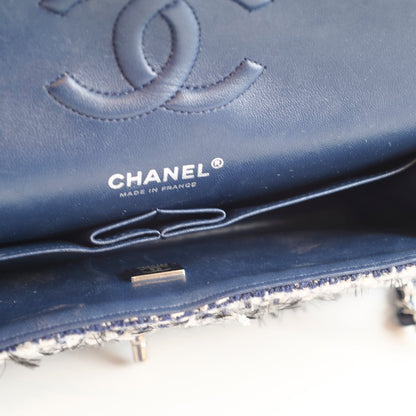 Chanel Medium Flower Sequined Tweed Flap Navy/Grey - photo 18