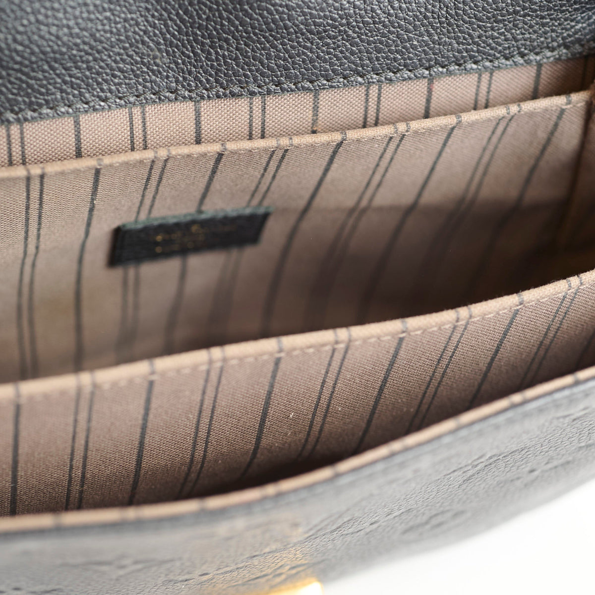 Louis Vuitton Pochette Metis Black Empreinte - photo 11