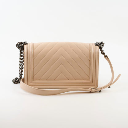 Chanel Old Medium Boy Chevron Caviar Pink Beige - photo 2