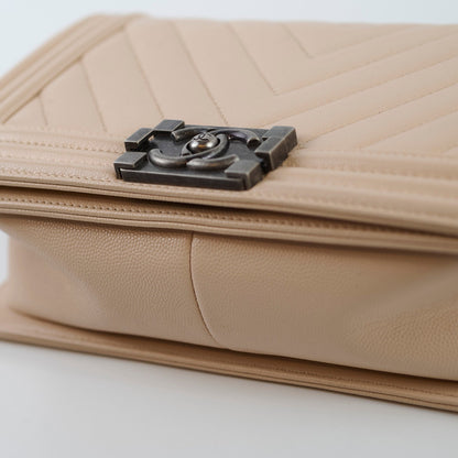Chanel Old Medium Boy Chevron Caviar Pink Beige - photo 9