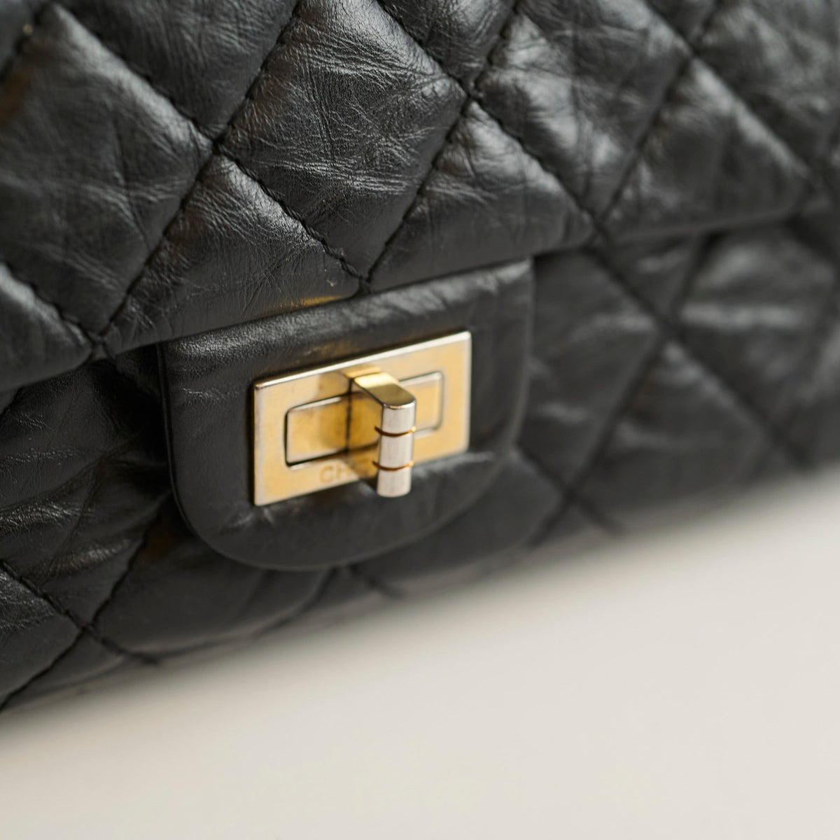 Chanel Medium CC Reissue 226 Black - photo 21