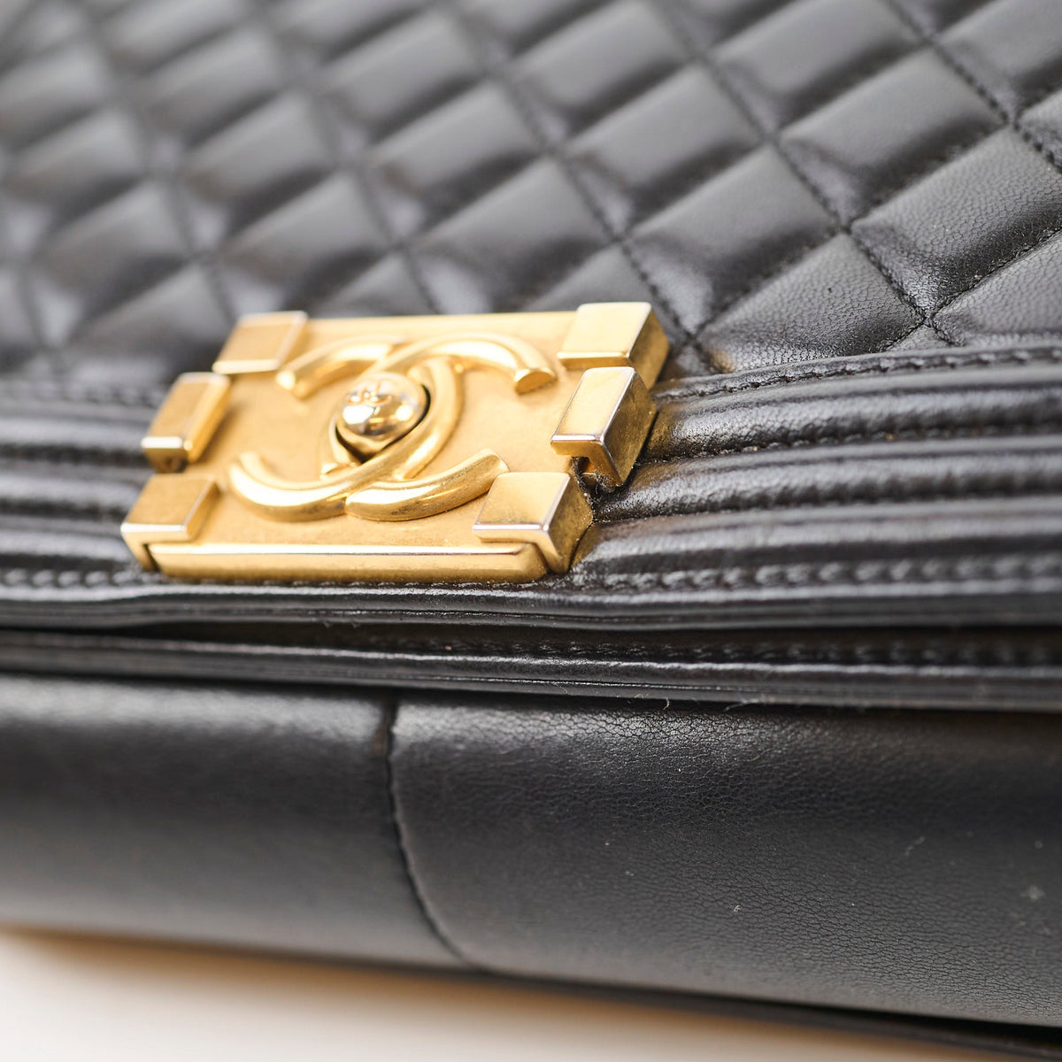 Chanel Old Medium Boy Bag Black - photo 14