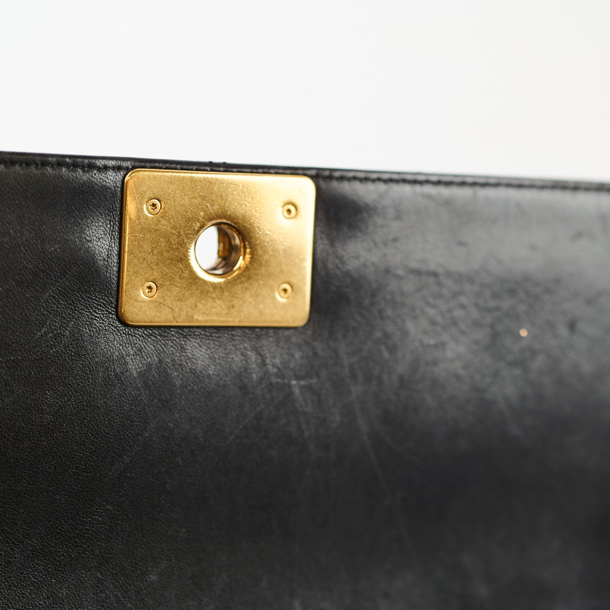 Chanel Old Medium Boy Bag Black - photo 5