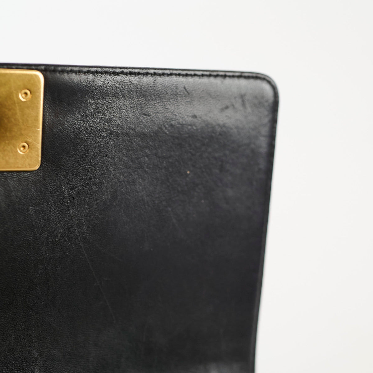 Chanel Old Medium Boy Bag Black - photo 6
